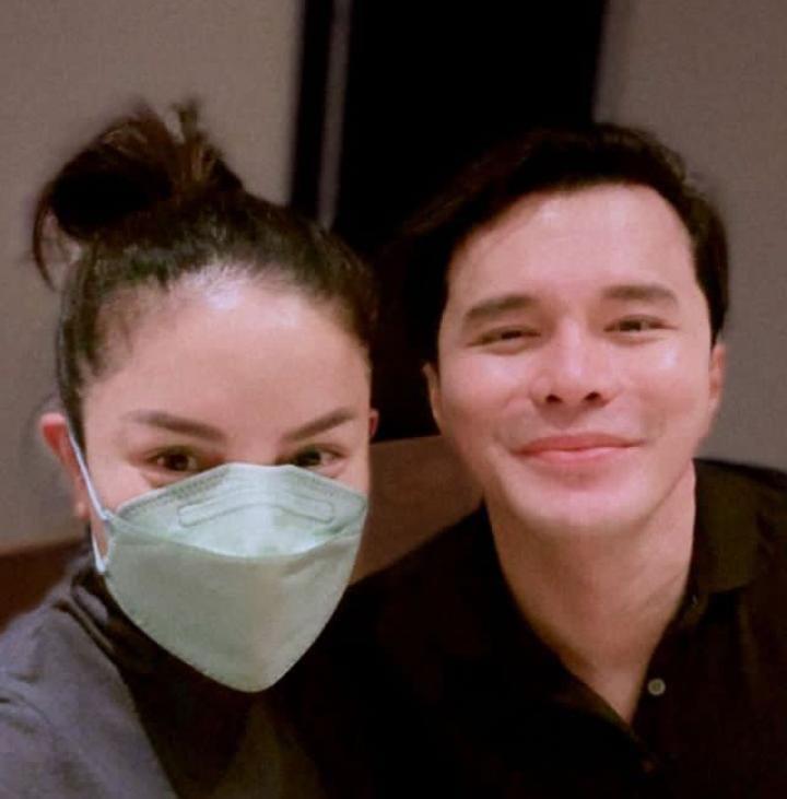 Begini alasan Nikita Mizani hadirkan dokter kecantikan Oky Pratama dalam penjemputan putrinya Lolly, di Apartemen. (Ig @nikitamirzanimawardi_172)