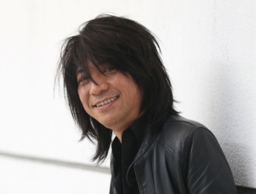 Profil gitrais slank (Abdee Negara)
