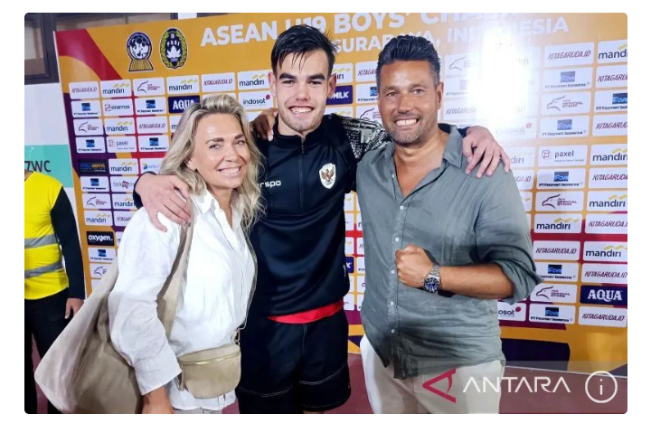 Ayah Jeans Raven Sebut Kelak Putranya Bisa Latih di Indonesia