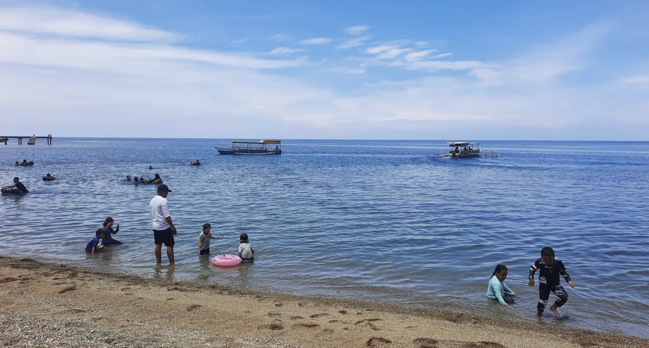 Pantai Botutonuo Gorontalo /gmaps : Praka sutomo