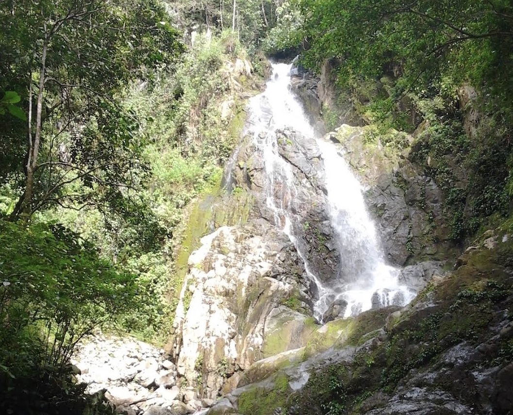 Air Terjun Lombongo Gorontalao/gmaps : ebhie Febriani