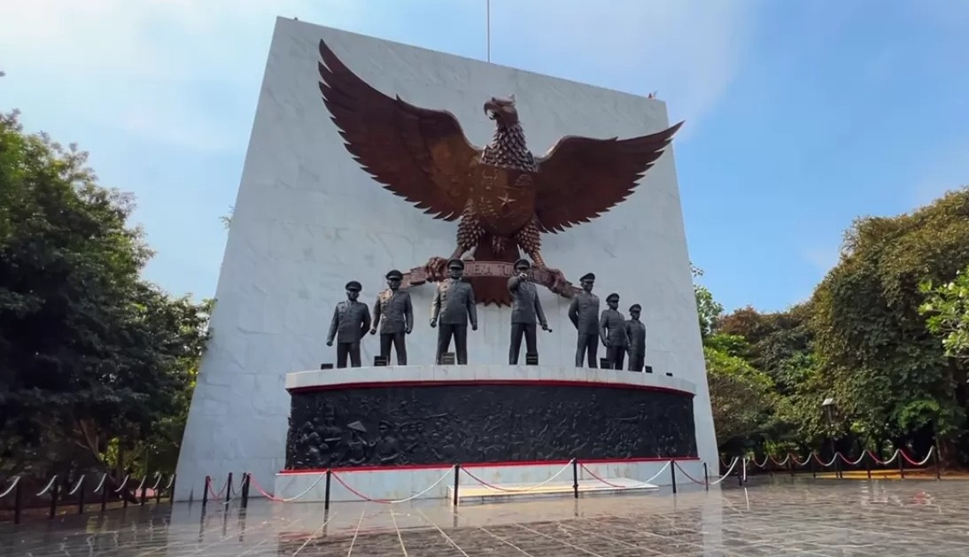 Simak pedoman upacara peringatan momen bersejarah Hari Kesaktian Pancasila tahun 2024, yang resmi rilis dari Kemendikbud. (Jawa Pos)