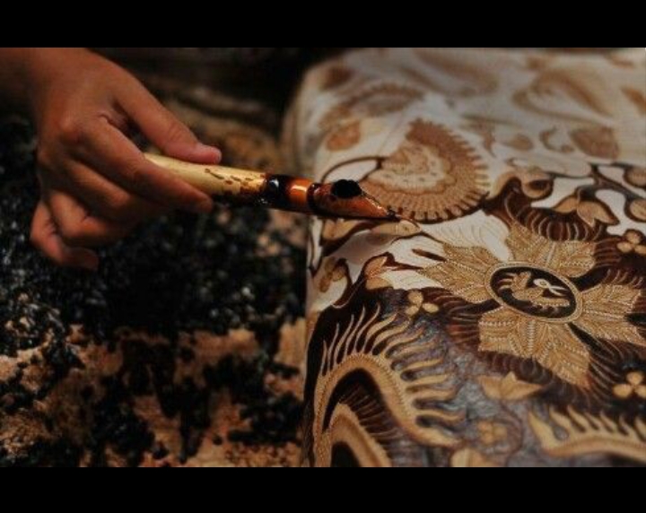 Pada 2 Oktober 2009, UNESCO secara resmi menetapkan batik sebagai Warisan Budaya Indonesia