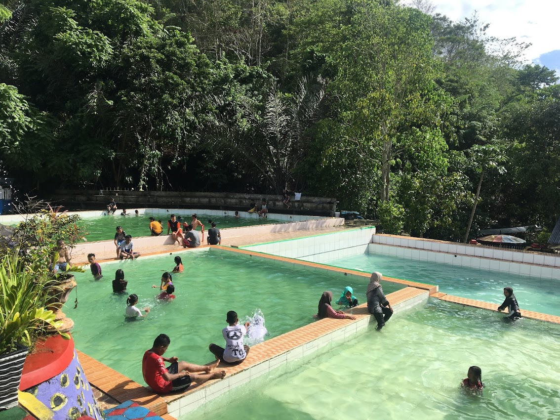Foto Pemandian Puncak Meranti/sumber foto : Google Maps