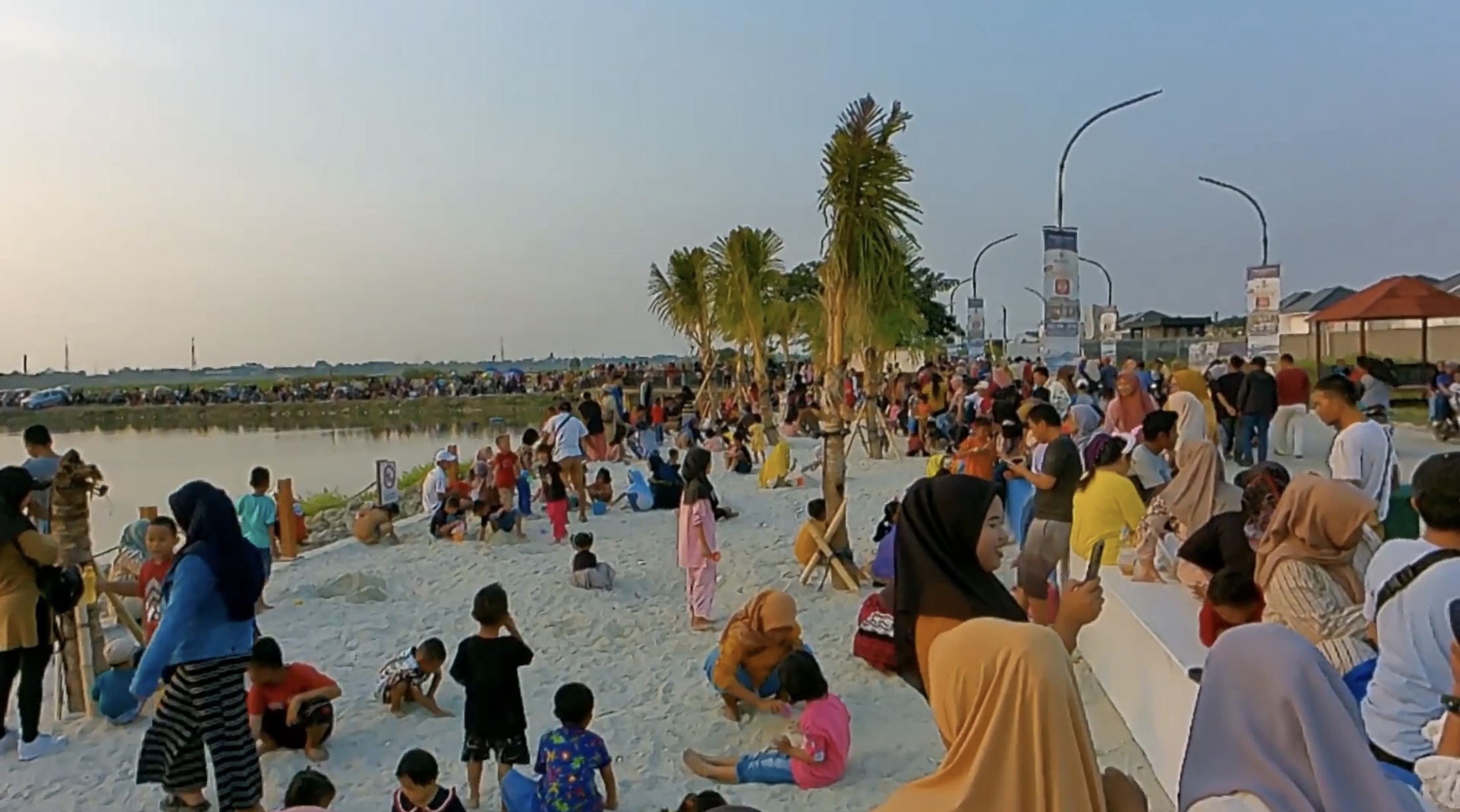 City Beach Bekasi Jawa Barat