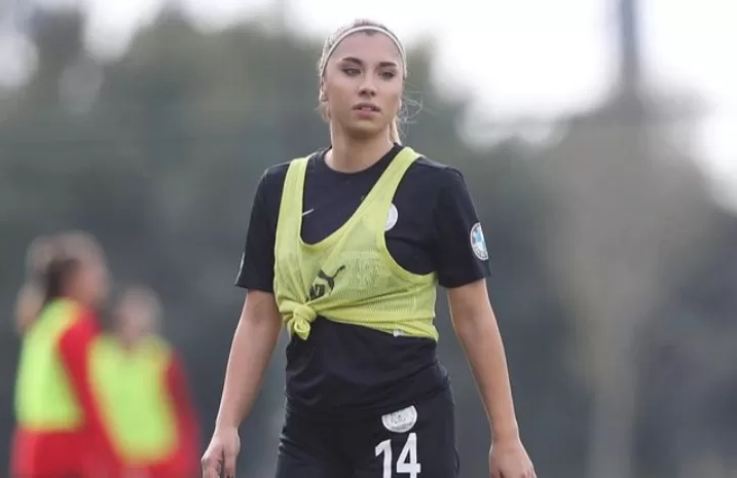 Video skandal Elif Karaarslan wasit cantik asal Turki full viral beredar. (RADAR MADIUN)