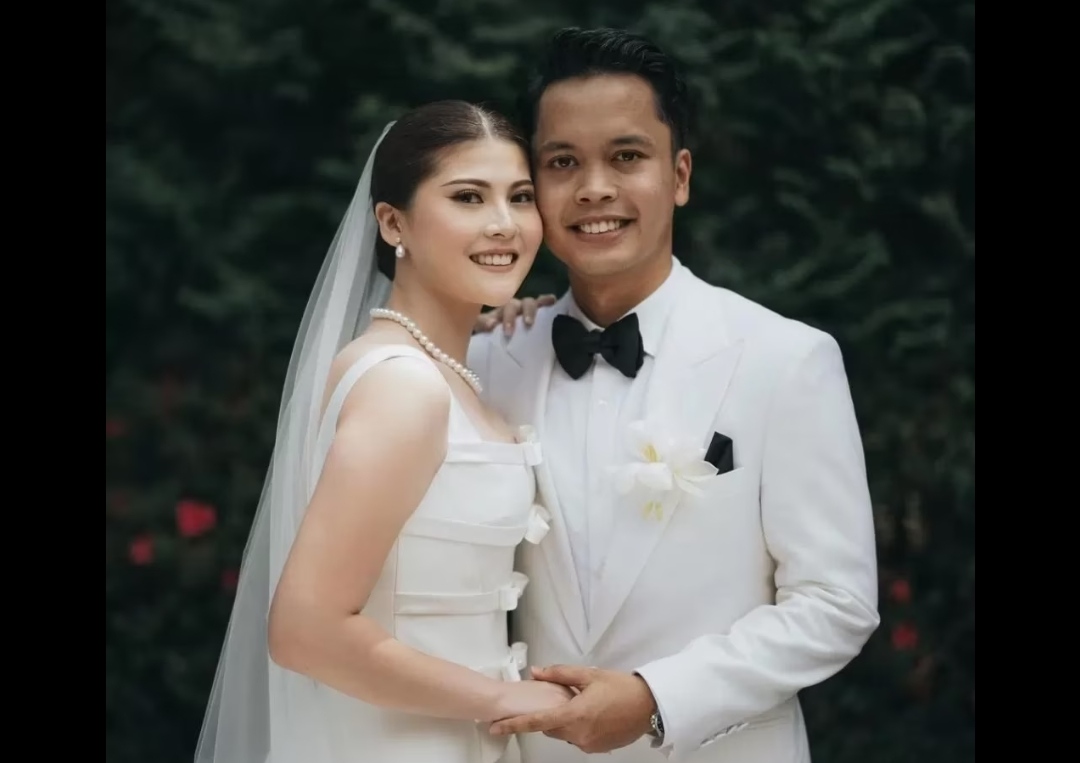 Anthony Sinisuka Ginting resmi menikahi kekasih hatinya, Mitzi Abigail Purnama, pada Sabtu (26/10/2024). (RADAR SURABAYA)