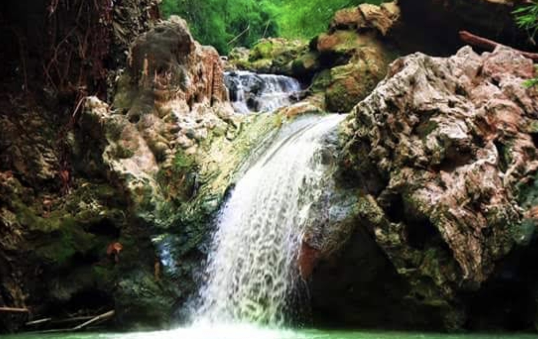 Keindahan Air Terjun Kedung Manten, Blitar