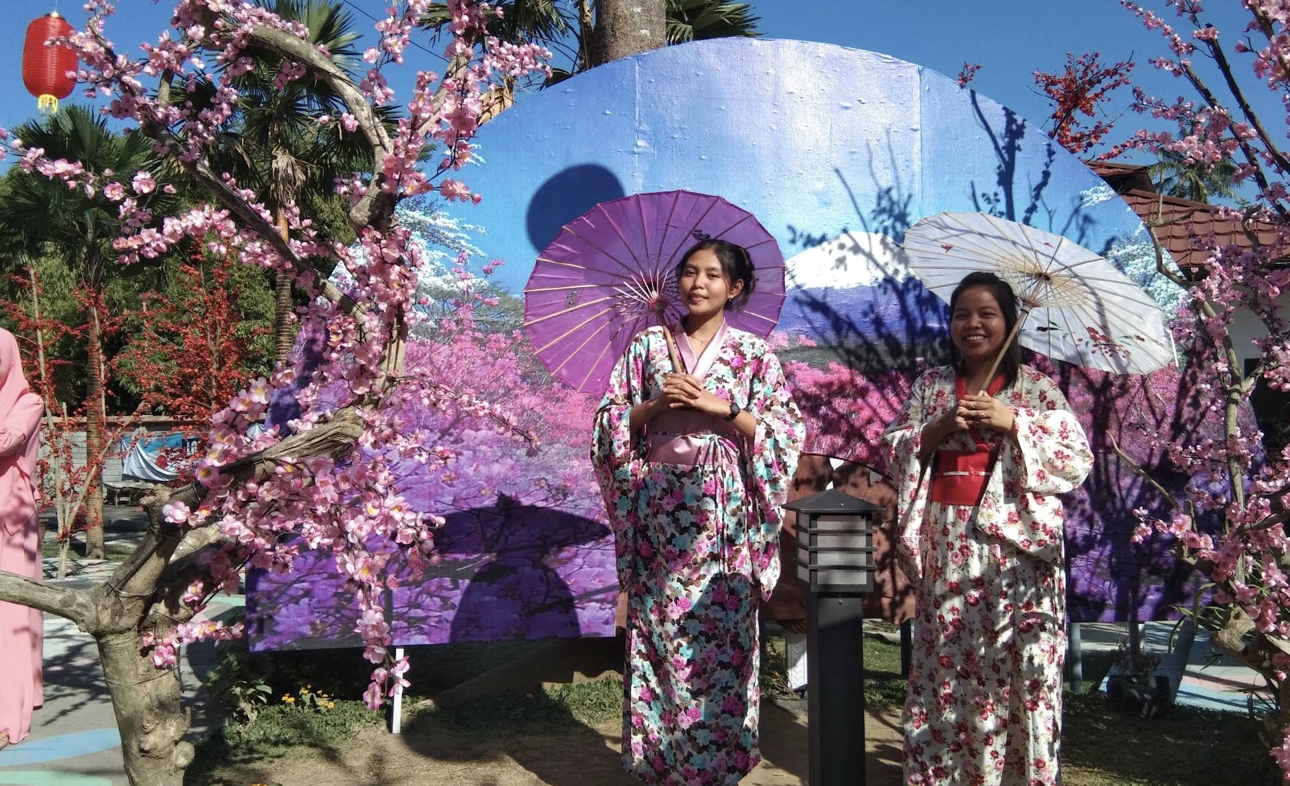 Istana Sakura Garum Blitar dengan sederet daya tarik yang memikat