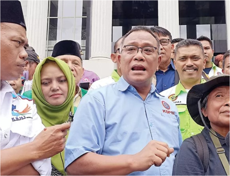 Ketum KSPSI Jumhur Hidayat apresiasi kinerja cepat presiden Prabowo dalam menangani kasus buruh di PT. Sritex. (Jawa Pos)