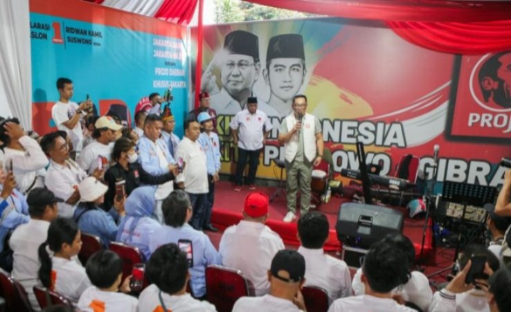Relawan projo resmi mendeklarasikan dukungannya dalam kontestasi Pilgub DKI Jakarta Tahun 2024 terhadap pasangan Ridwan Kamil- Suswono. (Istimewa)