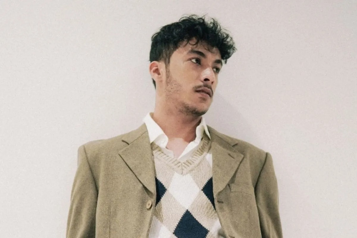 Penyanyi Aziz Hendra akan rehat dari dunia musik dan berpulang ke kampu halaman di Medan agar lebih fokus kuliah. (Antara)