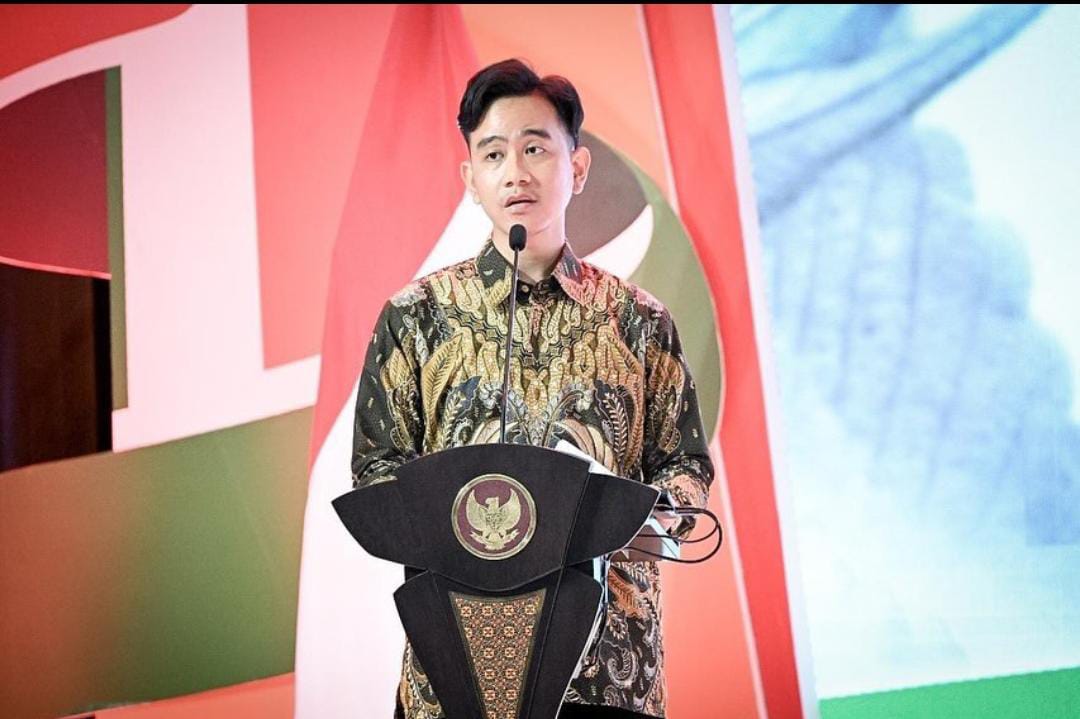 Wapres Gibran desak penghapusan sistem zonasi PPDB demi generasi emas Indonesia, Mendikdasmen masih kaji kebijakan. (Ig @gibran_rakabuming)