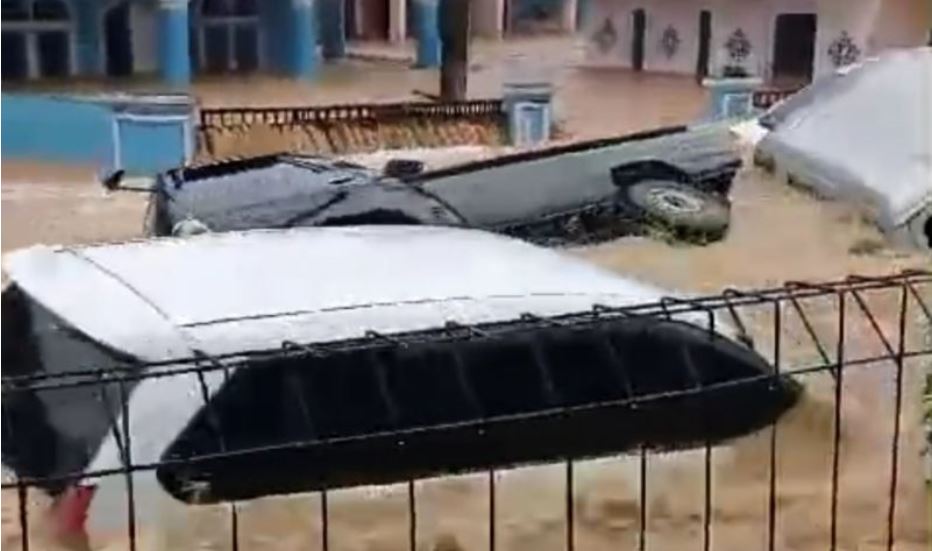 Banjir bandang Sukabumi.