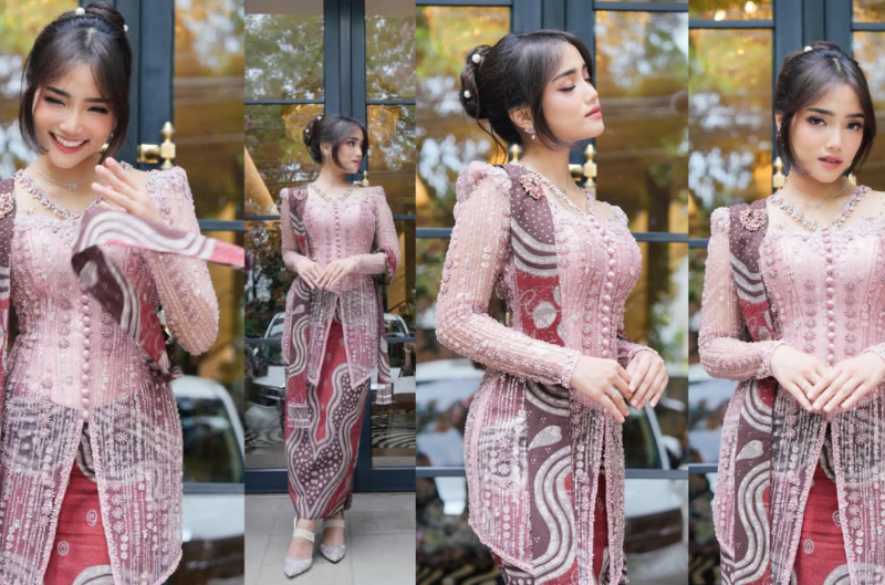 Uda Frans Faisal, Kakak Fuji resmi bertunangan dengan Indah Tri Pertiwi. Fuji tampil cantik mempesona dalam balutan kebaya berwarna ungu merah muda.
