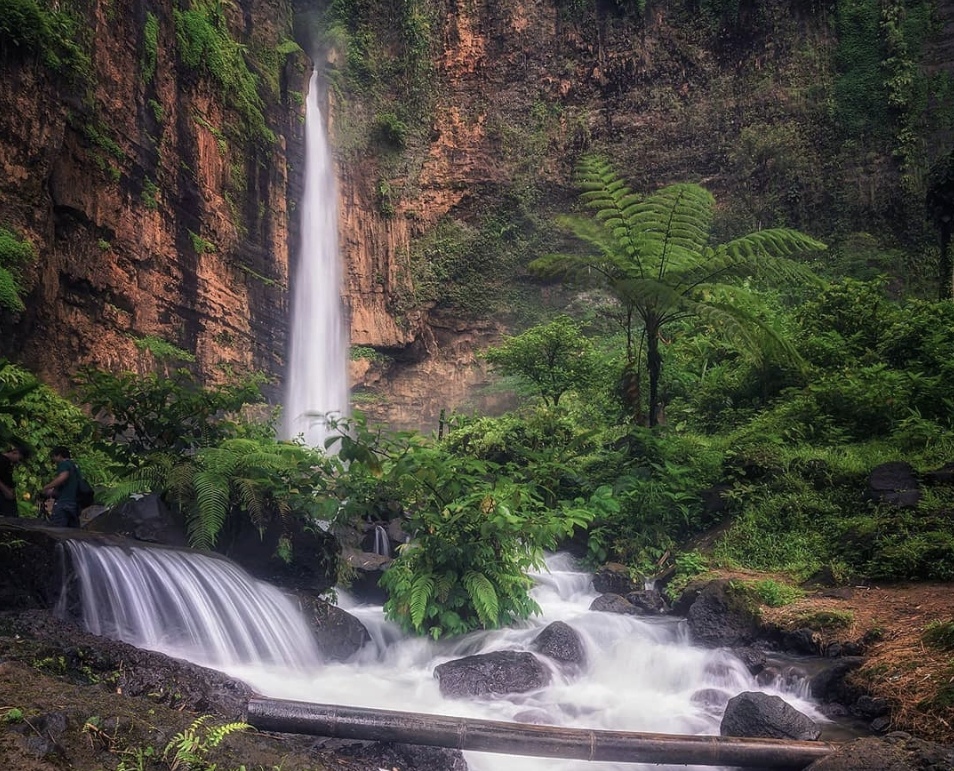 Air Terjun Kapas Biru, Lumajang (Foto: IG @pesonaairterjunindonesia)