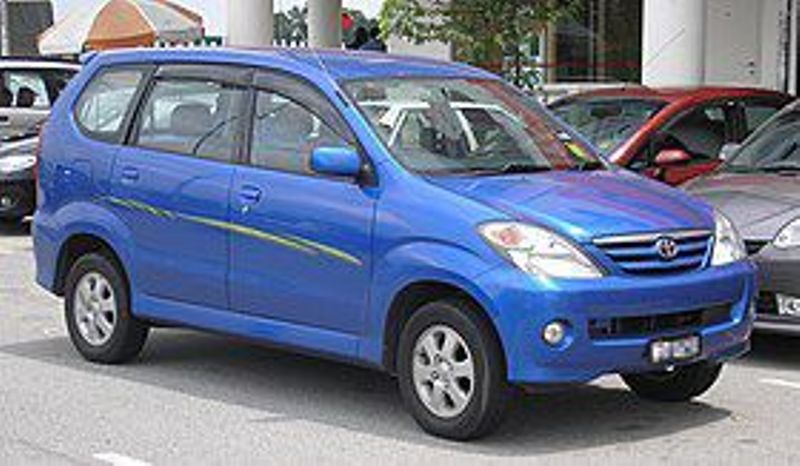 Toyota Avanza 1.3 S AT, langka dengan harga tinggi.
