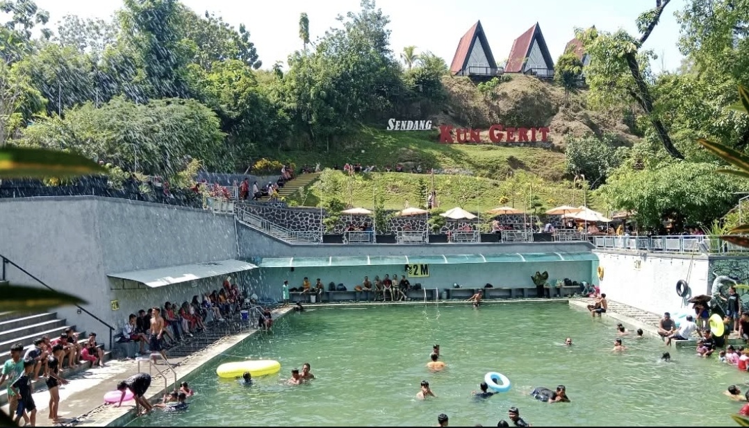 Wisata Sendang Kun Gerit, Sragen, Jawa Tengah.