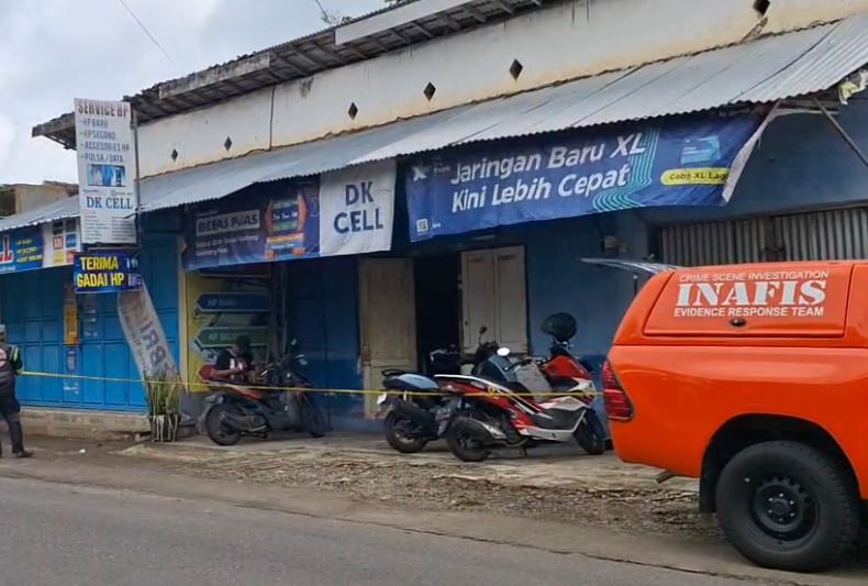 Konter HP di Panekan, Magetan dibobol maling Rabu, 8 Agustus 2025.