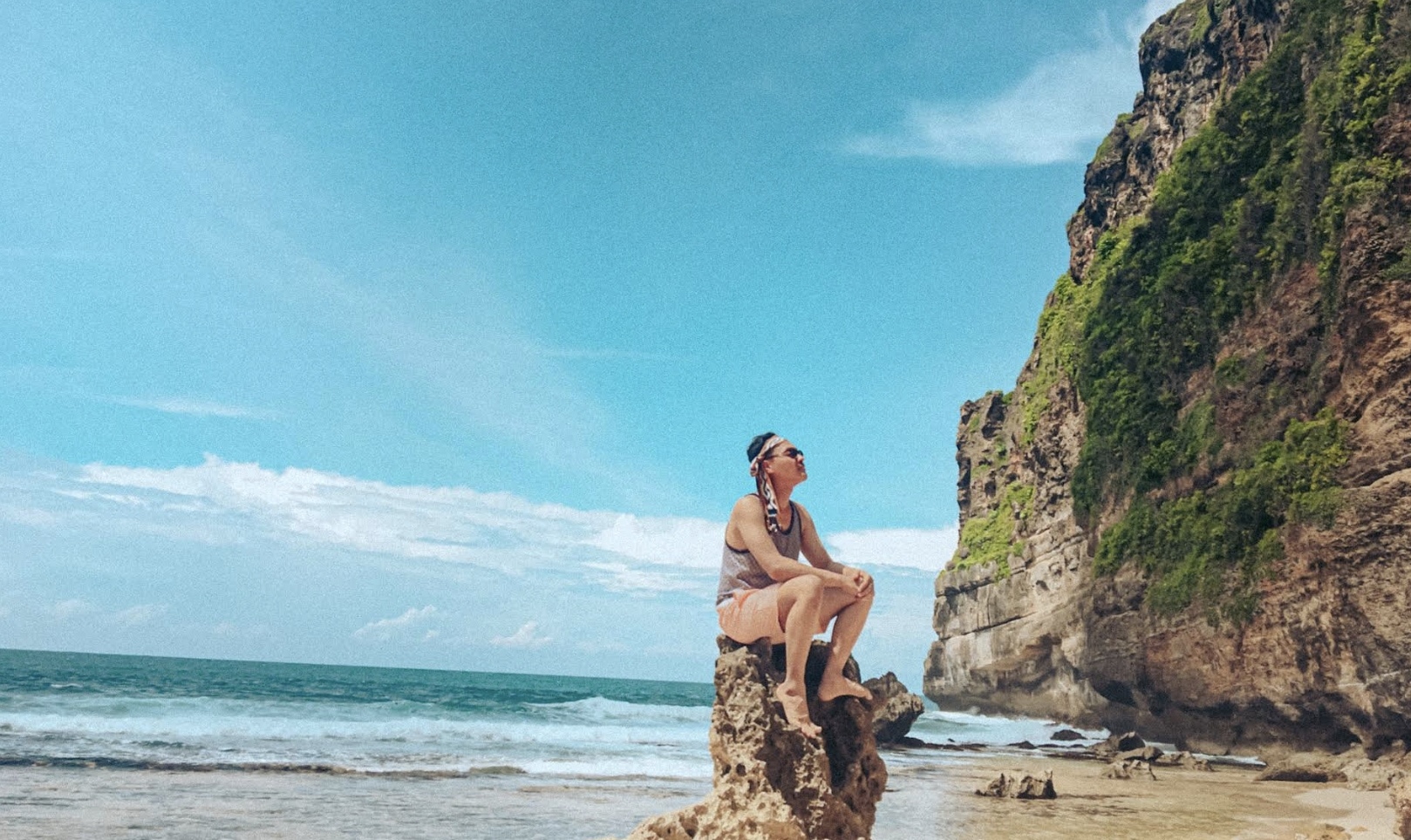 Pantai Karang Puyang adalah tempat yang sempurna untuk para pecinta fotografi.