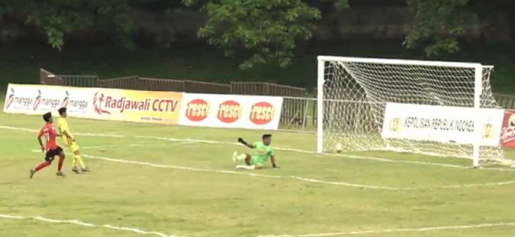 AC Majapahit tampil dominan libas Ngawi FC dengan skor 4-0 dalam laga lanjutan Grup HH Liga 4 Jatim di Stadion Batoro Katong (SBK) Ponorogo, Rabu, 22 Januari 2025.