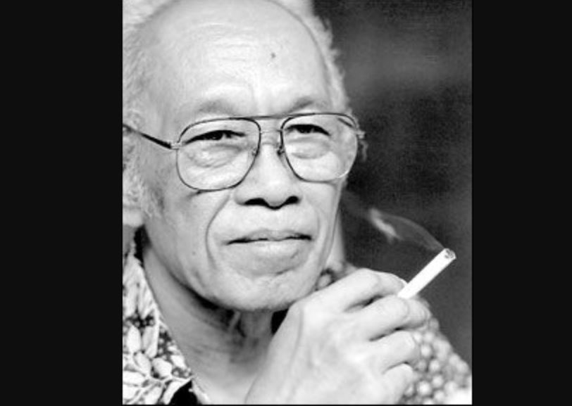 Pramoedya Ananta Toer merokok sejak usia 15 tahun