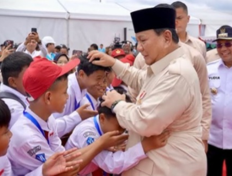 Presiden Prabowo setujui perubahan sistem PPDB menjadi SPMB, dengan penghapusan sistem zonasi yang diganti menjadi domisili, efektif mulai tahun ajaran 2025/2026.