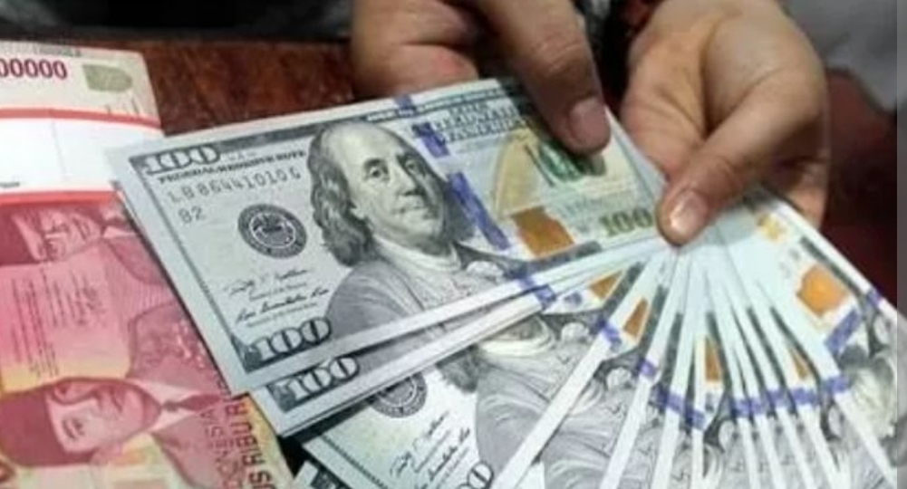 Nilai tukar rupiah atas dollar hari ini.