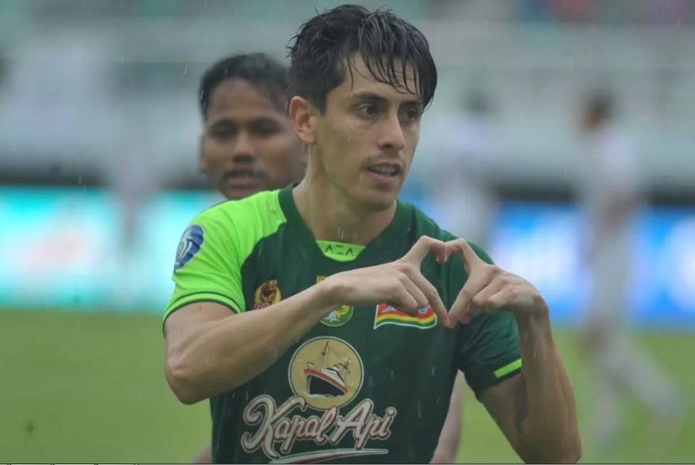 Francisco Rivera siap jadi starter dalam laga Persebaya lawan Persis.