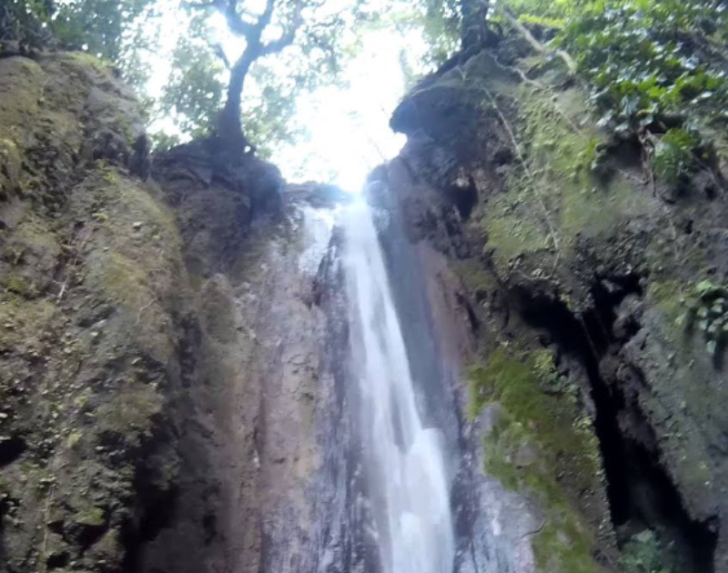 Air Terjun Plasur, Sampung, Ponorogo, Jawa Timur.