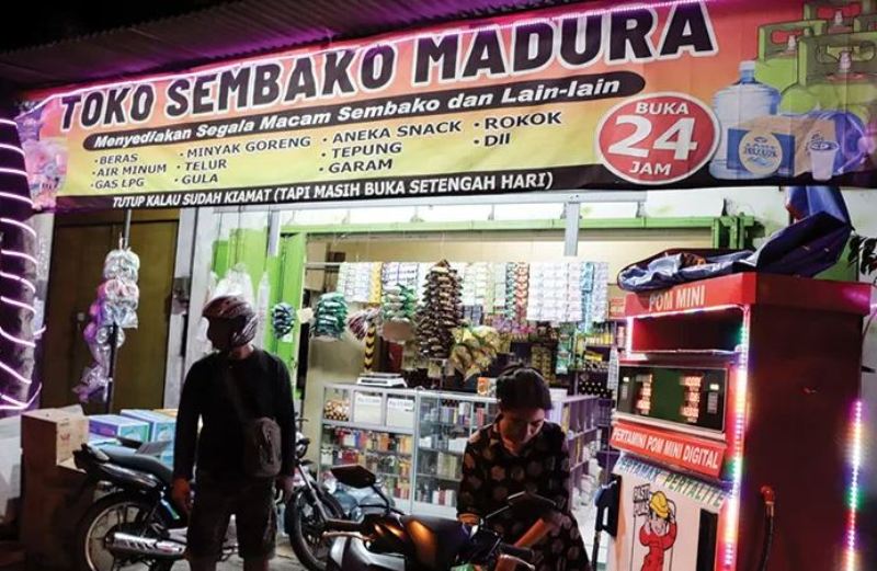 ILUSTRASI: Surat terbuka keluarga Madura di Yogyakarta viral berisi tantangan carok terhadap etnis Papua gegara dugaan kekerasan di toko kelontong.