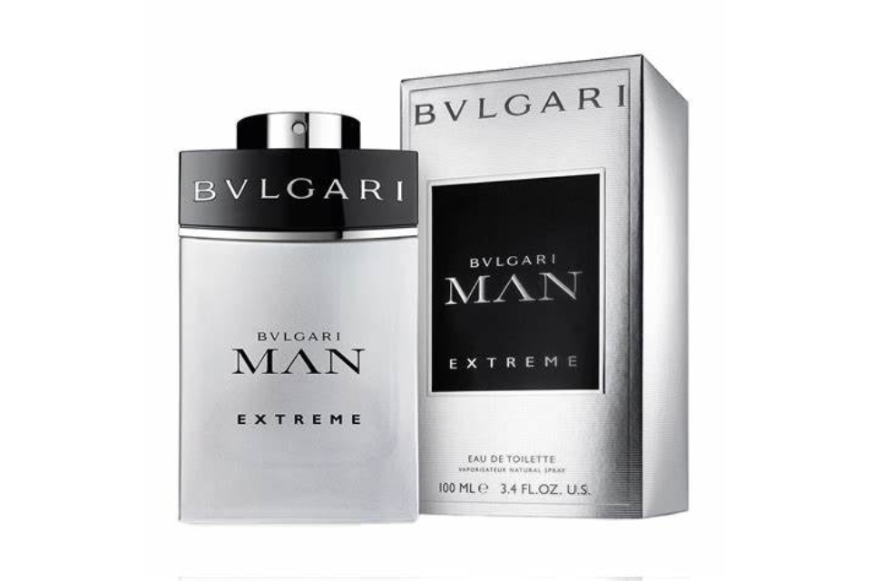Parfum Refil Pria yang wangi dan bisa tahan lama.