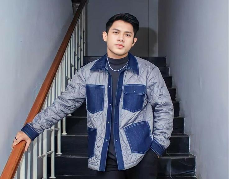 Rony Parulian.