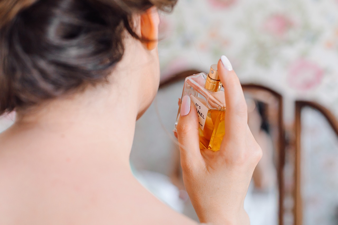 pilih aroma yang menyenangkan dan menyegarkan saat beraktivitas di luar ruangan