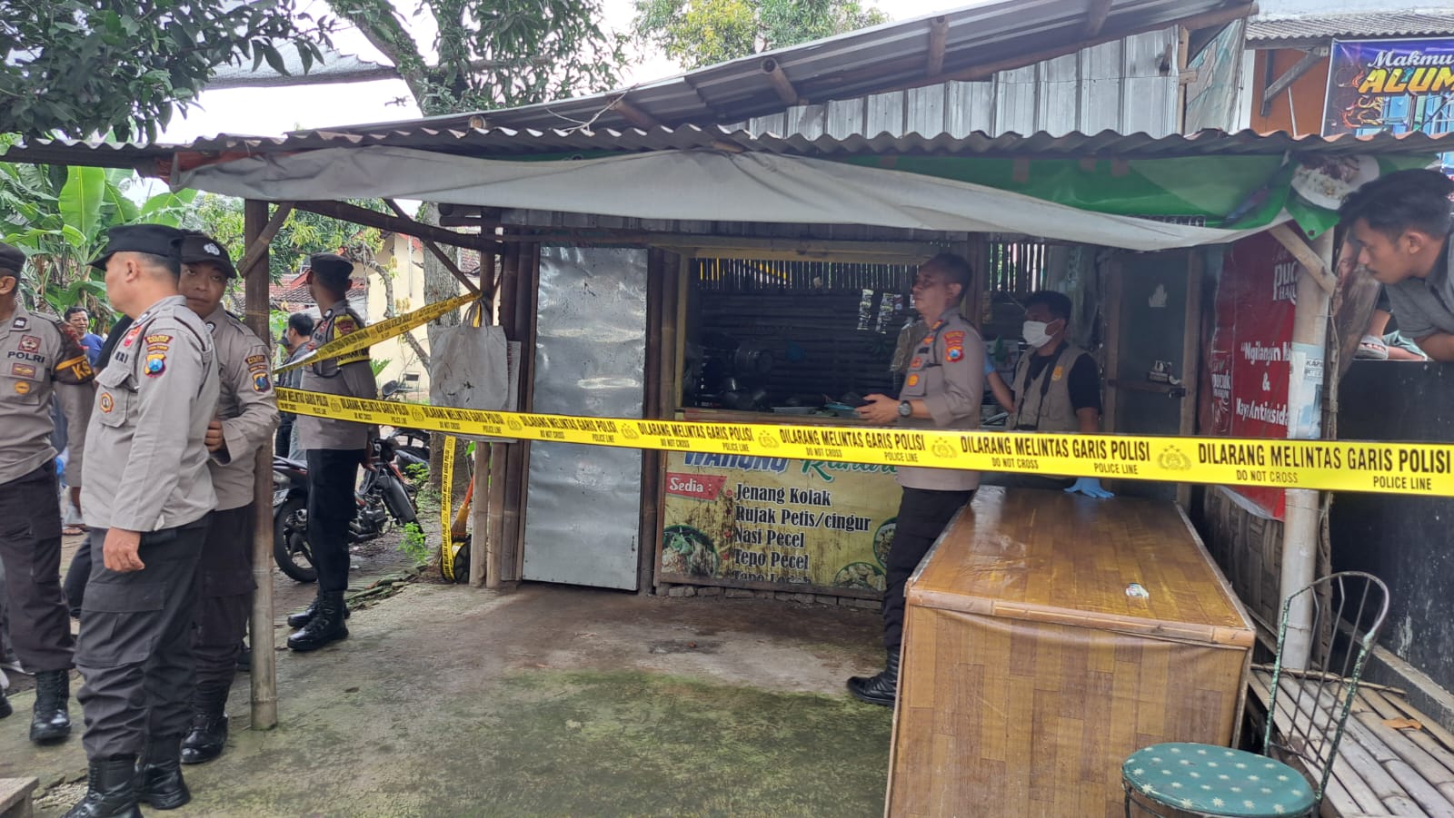 Lansia di Magetan meninggal saat makan di sebuah warung.