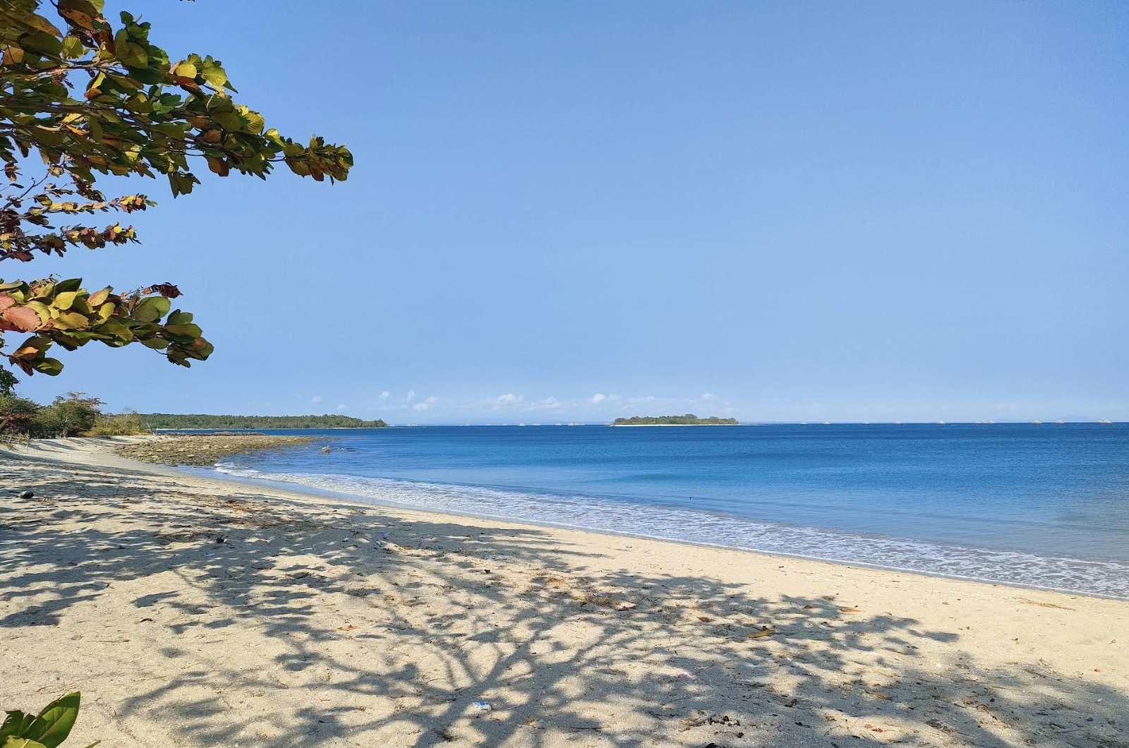 Pantai Daplangu dengan sederet daya tarik yang memikat