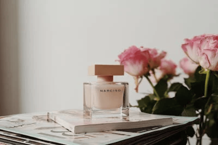 ilustrasi parfum lokal