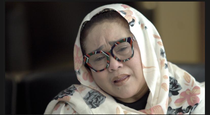 Komedian Nunung