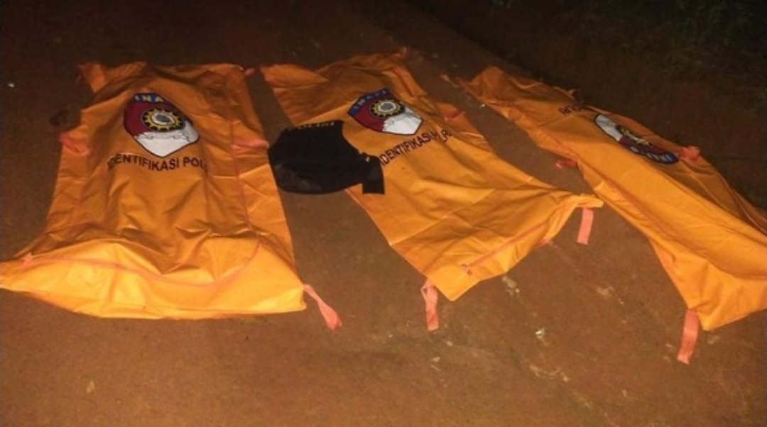 3 jasad polisi gugur ditembak saat operasi judi sabung ayam di Way Kanan Lampung.