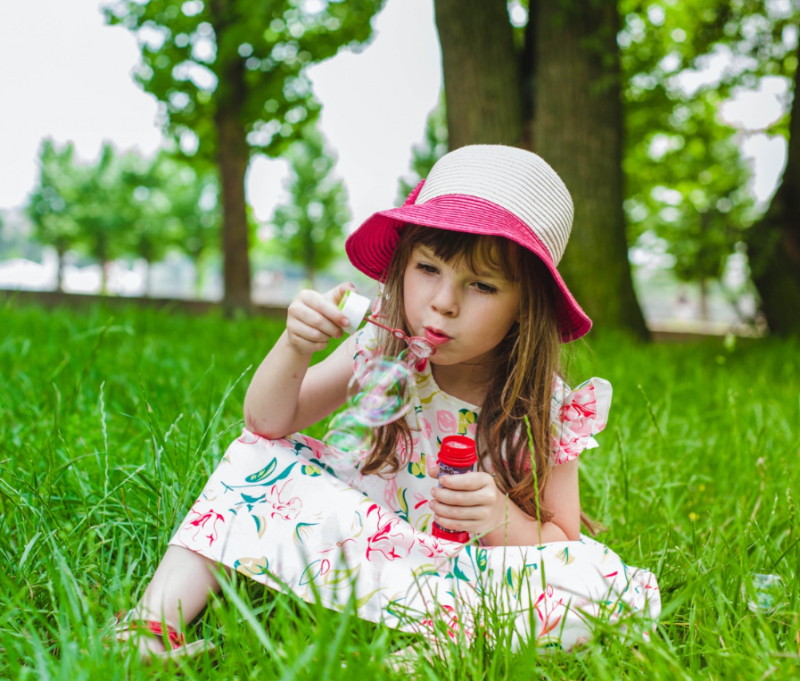 Rekomendasi parfum untuk anak yang aman dan wangi