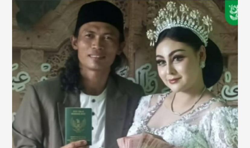 Heboh Pria Lamongan nikahi kekasih dengan mahar hampir Rp 1 Milyar