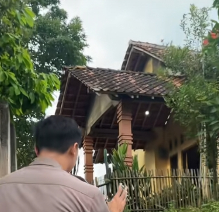 Penampakan rumah sederhana Iptu Lusiyanto, Kapolsek Negara Batin korban penembakan 3 polisi di Way Kanan, Lampung.