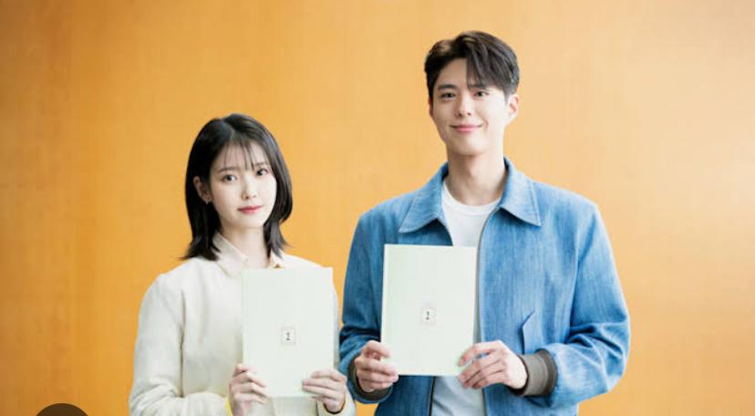 Reuni Park bo gum dan iu dalam drama when life gives you tangerines