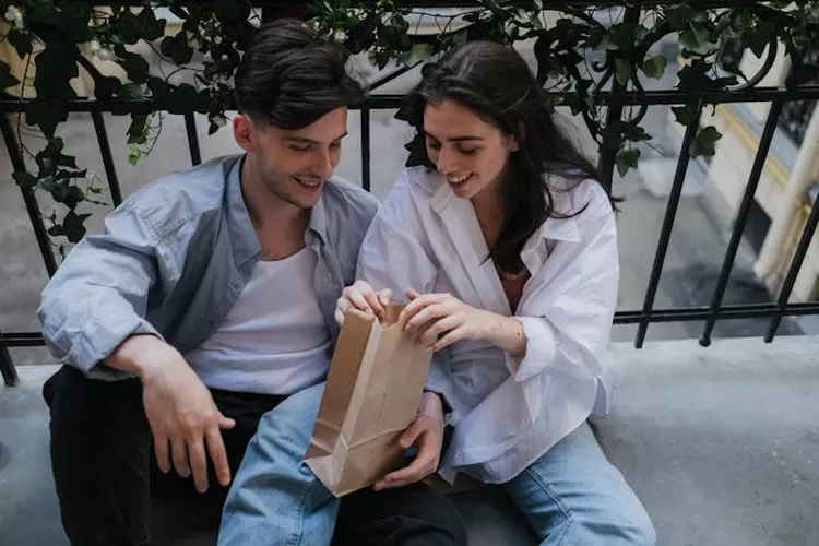 Ilustrasi parfum couple
