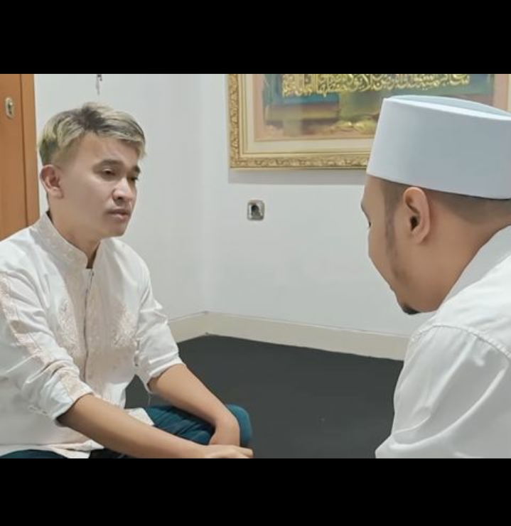 Ruben Onsu memeluk Islam di hari pertama lebaran 2025.