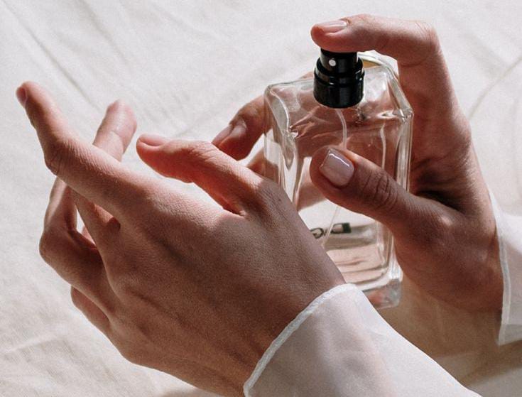 parfum indomaret anti bau keti