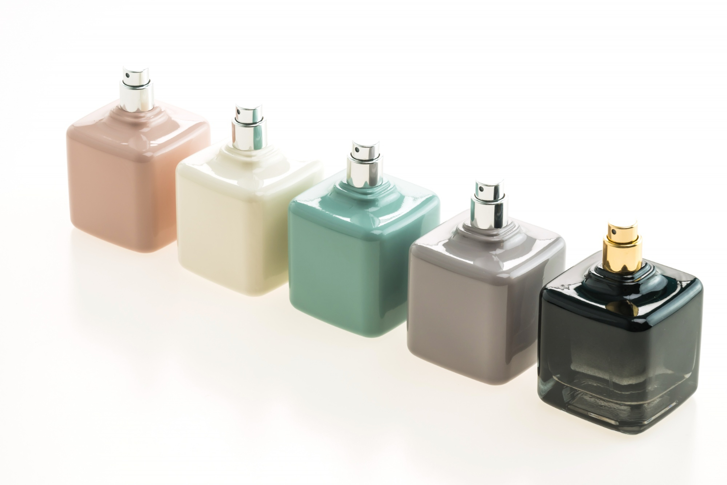 Tipe Aroma Parfum yang Bisa Ungkap Sifat Asli seseorang