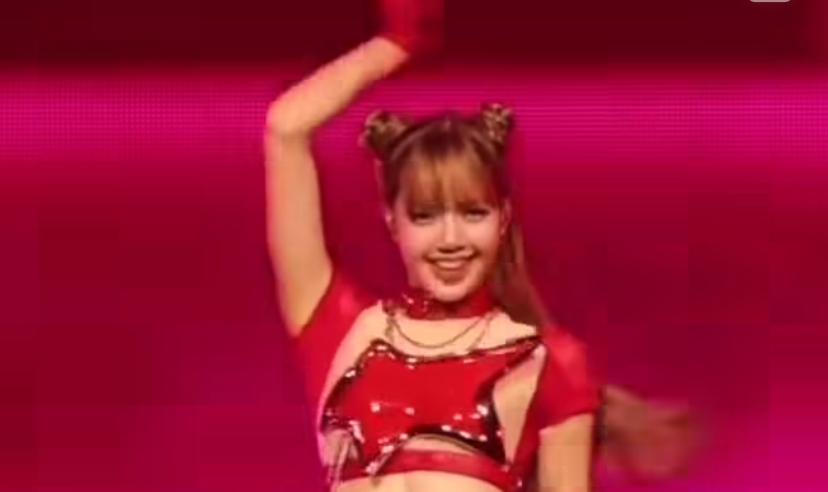Penampilan Lisa Blackpink di Coachella
