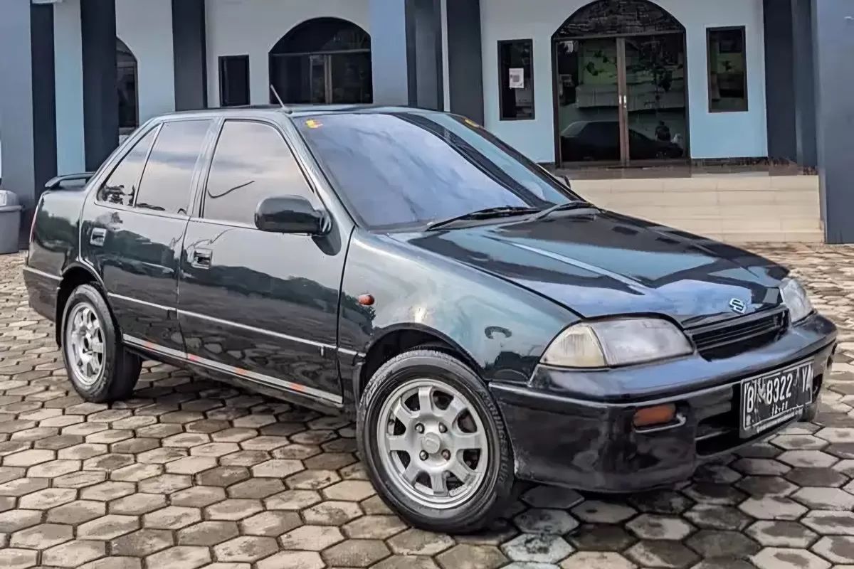 Suzuki Steem yang murah seharga motor baru.