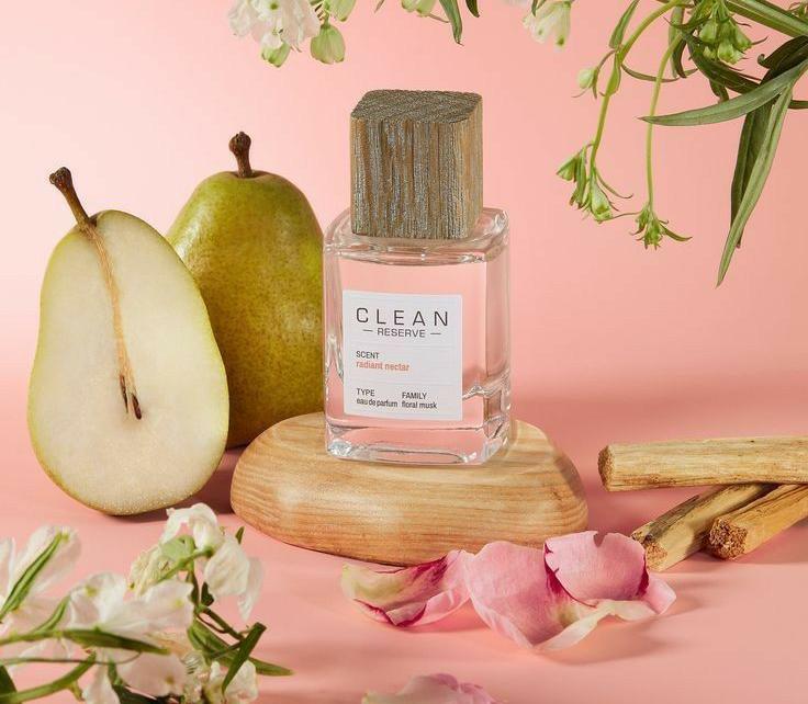 rekomendasi parfum mix buah buahan.